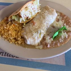 La Fiesta Mexican Food - 2 item plate