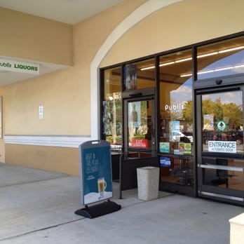 Publix Liquors - the entrance to the store - Beer, Wine & Spirits Near Me - Jupiter, Florida