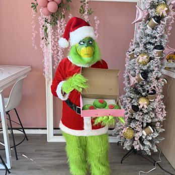 Bell’Aroma Cafe - Grinch Conchas - Coffee & Tea Near Me - Corpus Christi, Texas Bell’Aroma Cafe - Grinch Conchas - Coffee & Tea Near Me - Corpus Christi, Texas