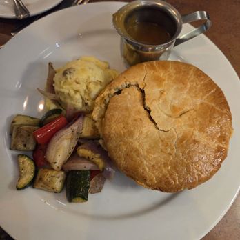 Linn's Restaurant - Chicken pot pie - American Near Me - Cambria, California Linn's Restaurant - Chicken pot pie - American Near Me - Cambria, California
