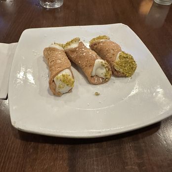 il Canale - Cannoli! - Italian Near Me - Washington, DC, District of Columbia