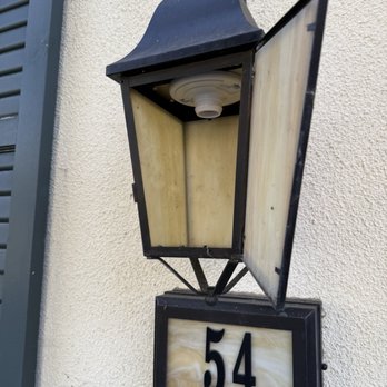 United Lighting & Electric - The high quality work done to replace compact florescent tube and ballast with a standard light socket. - Electricians Near Me United Lighting & Electric - The high quality work done to replace compact florescent tube and ballast with a standard light socket. - Electricians Near Me