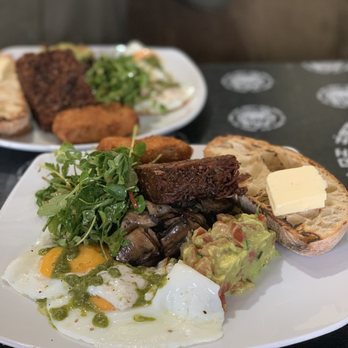 Capiz by Rapsa - Big Breakfast - Breakfast & Brunch Near Me - London, XGL Capiz by Rapsa - Big Breakfast - Breakfast & Brunch Near Me - London, XGL