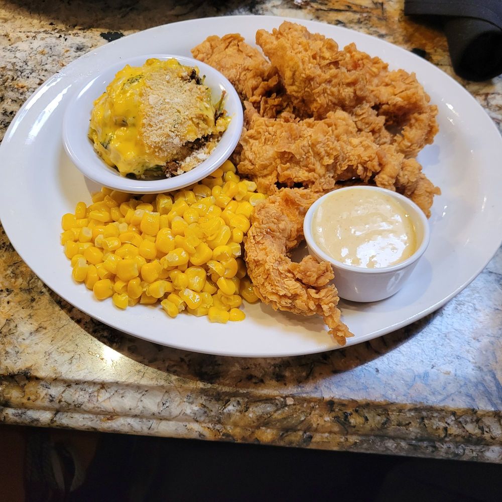 Cheddar's Scratch Kitchen - Chicken tender platter with broccoli cheese casserole and buttered corn - American Near Me - Webster, Texas Cheddar's Scratch Kitchen - Chicken tender platter with broccoli cheese casserole and buttered corn - American Near Me - Webster, Texas