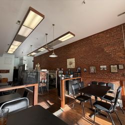 Hot and Cold Cafe