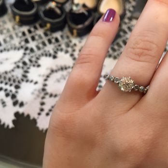 Dana Walden Bridal - Beautiful vintage ring - Dana Walden Bridal - Jewelry Near Me - Manhattan, New York
