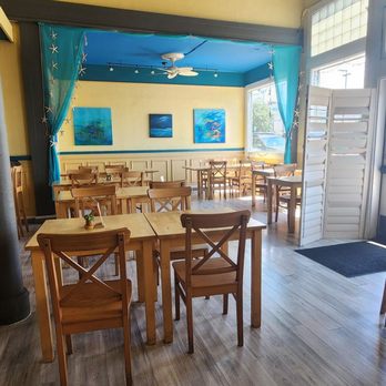 A Taste of Bim - Inside - Caribbean Near Me - Eureka, California