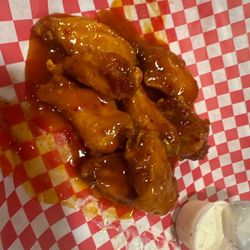 Runway Tavern - Mango habanero wings