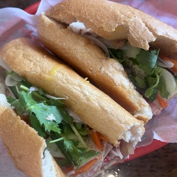 San's Sandwiches - Combination banh mi - Sandwiches Near Me - Gladstone, Missouri San's Sandwiches - Combination banh mi - Sandwiches Near Me - Gladstone, Missouri