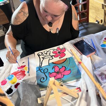 TrippyHippy - Rebecca was very invested in her artwork. She is quite the talented woman! - Commissioned Artists Near Me