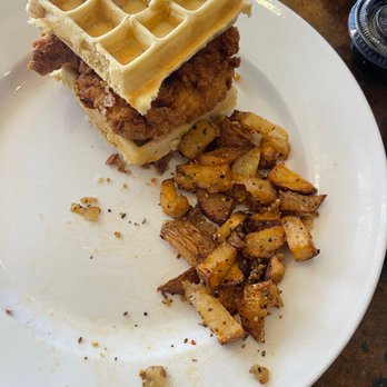 Automatic Slim's - Half the portion of chicken and waffle - New American Near Me - Memphis, Tennessee