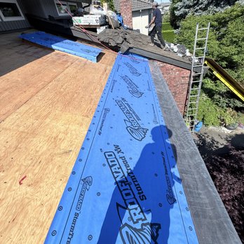 Crest Point Roofing - Roofing Near Me - Surrey, British Columbia