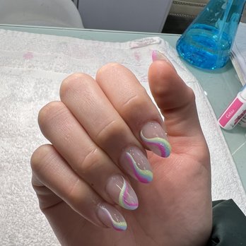 Tru Nail Lounge - Nail Salons Near Me - Seattle, Washington