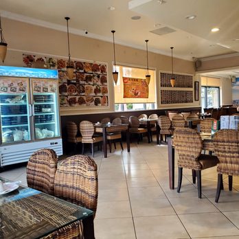 Momo Bistro & Bakery - Spacious interior - Taiwanese Near Me - Monrovia, California Momo Bistro & Bakery - Spacious interior - Taiwanese Near Me - Monrovia, California