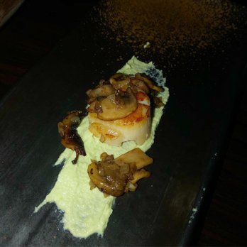 Sushi Hon - Scallop (part of the hon course) - Sushi Bars Near Me - Los Angeles, California Sushi Hon - Scallop (part of the hon course) - Sushi Bars Near Me - Los Angeles, California
