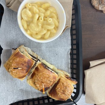 The Honey Baked Ham Company - Ham and Swiss with Mac and cheese - Delis Near Me - Eustis, Florida The Honey Baked Ham Company - Ham and Swiss with Mac and cheese - Delis Near Me - Eustis, Florida