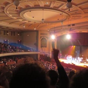 Lowell Memorial Auditorium - 9/2013 - Stadiums & Arenas Near Me - Lowell, Massachusetts