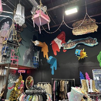 Junkee Clothing Exchange - New site is awesome, check out the second floor! - Used, Vintage & Consignment Near Me - Reno, Nevada