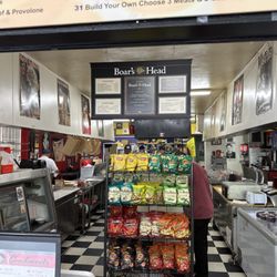 DG's Deli & Market