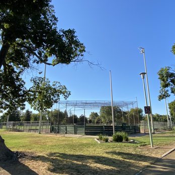 Tahoe Park - Parks Near Me - Sacramento, California Tahoe Park - Parks Near Me - Sacramento, California
