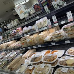 Nesters Market - Prepared sandwiches