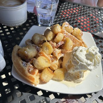 Sweet Notes Cafe - Banana Foster Waffles - Coffee & Tea Near Me - Kent, Washington Sweet Notes Cafe - Banana Foster Waffles - Coffee & Tea Near Me - Kent, Washington