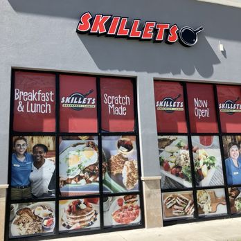 Skillets Restaurant - Outside - Breakfast & Brunch Near Me - Delray Beach, Florida