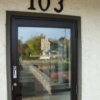 Associated Oral & Maxillofacial Surgeons - Front entry door. - Oral Surgeons Near Me - Elk River, Minnesota Associated Oral & Maxillofacial Surgeons - Front entry door. - Oral Surgeons Near Me - Elk River, Minnesota