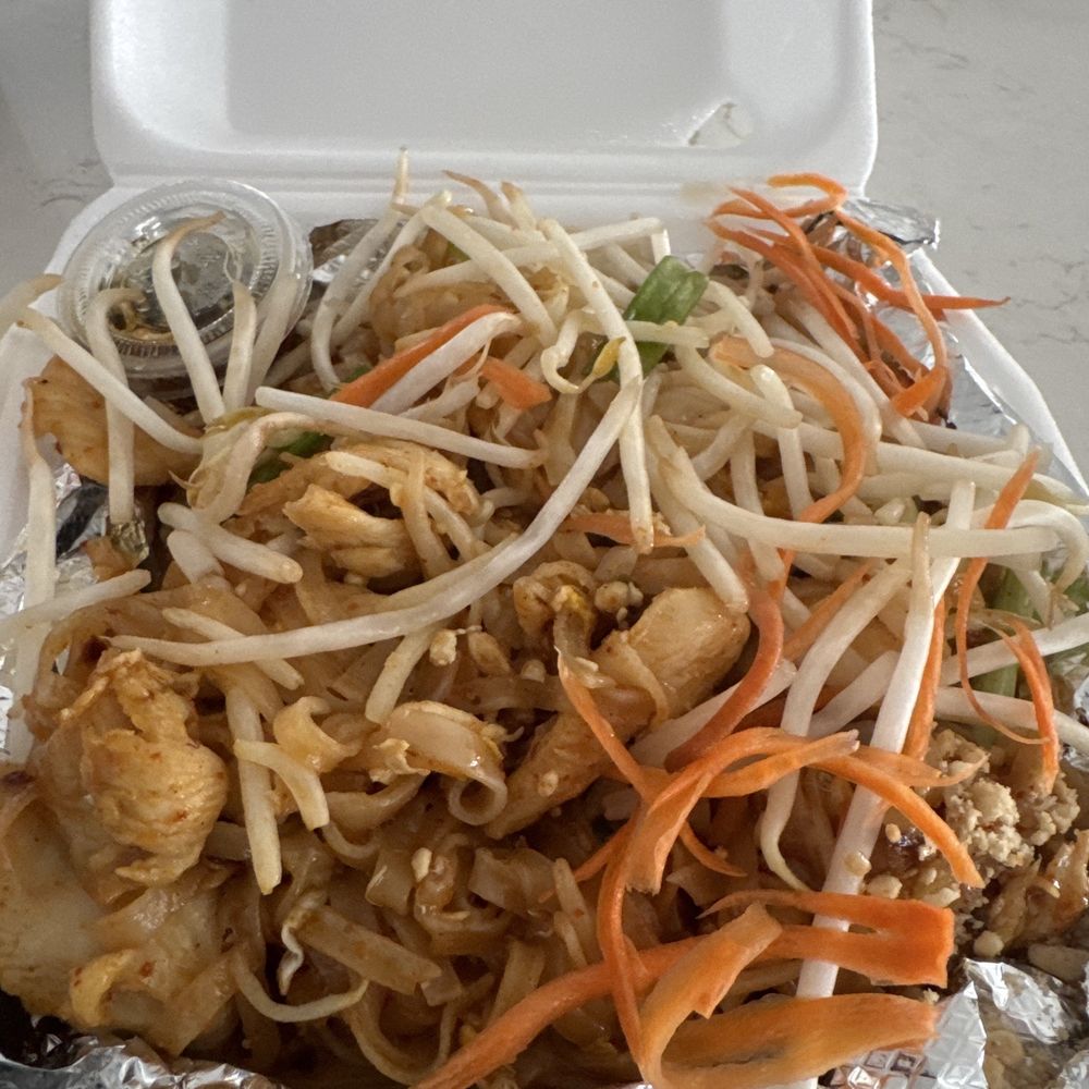 Pad thai Pad thai