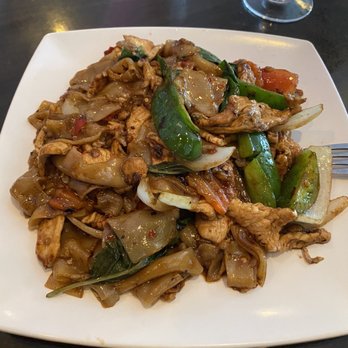 Thai Palace MD - Drunken noodles - Thai Near Me - Waldorf, Maryland Thai Palace MD - Drunken noodles - Thai Near Me - Waldorf, Maryland