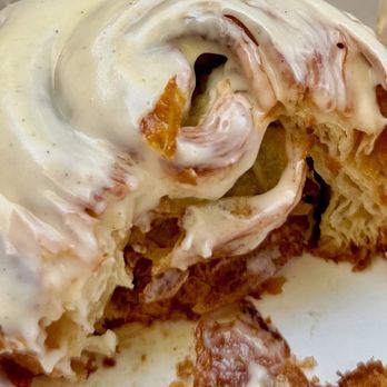 Salted Butter - Cinnamon roll croissant - Desserts Near Me - Pasadena, California Salted Butter - Cinnamon roll croissant - Desserts Near Me - Pasadena, California