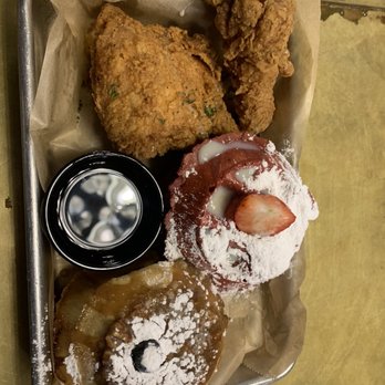 Taste Bar + Kitchen - Chicken and waffles, Red Velvet Waffle, Pecan Praline Waffle - Cocktail Bars Near Me - Houston, Texas Taste Bar + Kitchen - Chicken and waffles, Red Velvet Waffle, Pecan Praline Waffle - Cocktail Bars Near Me - Houston, Texas