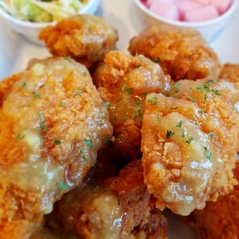 Vons Chicken - Garlic chicken. It was tasty. - Chicken Wings Near Me - Hayward, California Vons Chicken - Garlic chicken. It was tasty. - Chicken Wings Near Me - Hayward, California