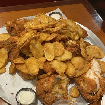 Shakey's Pizza Parlor - Pizza Near Me - Oroville, California Shakey's Pizza Parlor - Pizza Near Me - Oroville, California