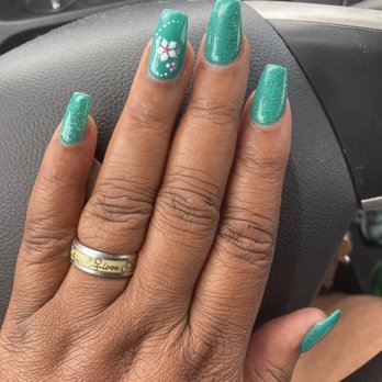 Elite Nails - Basic Manicure - Nail Salons Near Me - Pembroke Pines, Florida