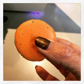 Christophe Roussel - A passionfruit tarragon macaron - Chocolatiers & Shops Near Me - Paris, 75 Christophe Roussel - A passionfruit tarragon macaron - Chocolatiers & Shops Near Me - Paris, 75