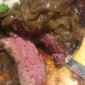 Griff's Place - JUICY! - Sports Bars Near Me - New Dorp Beach, New York