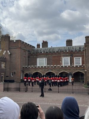 St. James's Palace by null