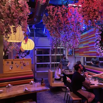 Lucky Robot Restaurant - Indoor dining area - Sushi Bars Near Me - Austin, Texas Lucky Robot Restaurant - Indoor dining area - Sushi Bars Near Me - Austin, Texas