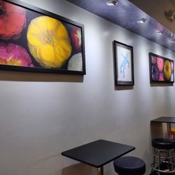 Yogurt Ur Way - Seating