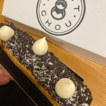 Petit Chou - Oreo Eclair - Bakeries Near Me - New York, New York