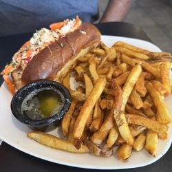 Eddies Italian Cafe - Double lobster roll