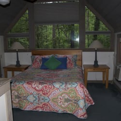 Little River Bluffs - A Nature Preserve & Retreat - Master Suite in the River Chalet