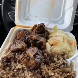 Only One Jamaican Restaurant - Oxtail Plate, worth every penny!