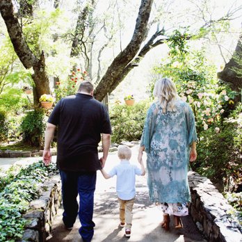 T Cupp Photography - Maternity shoot at Ironstone Vineyards - Session Photography Near Me - Murphys, California T Cupp Photography - Maternity shoot at Ironstone Vineyards - Session Photography Near Me - Murphys, California