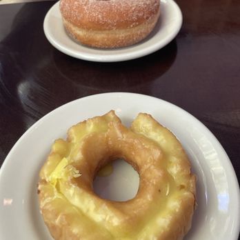 Top Pot Doughnuts - Bakeries Near Me - Seattle, Washington