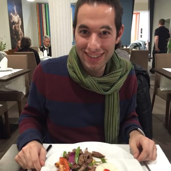 Kechua - Lomo Saltado - Peruvian Near Me - Madrid, M