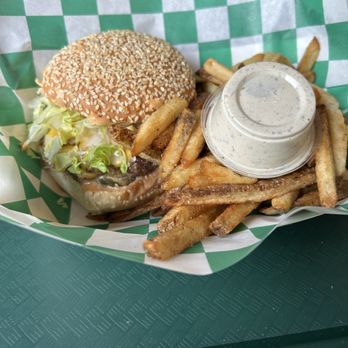 Cabalar Meat - Mac Daddy burger with fries and homemade ranch - Butcher Near Me - Lancaster, Pennsylvania