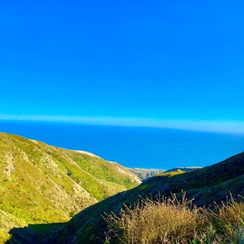 Nicholas Pond Trail - The Ocean - Hiking Near Me - Malibu, California