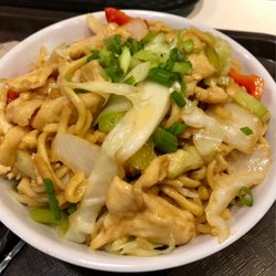 Fortune Café - Chicken chow mein